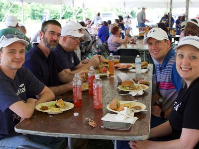 employee-outdoor-lunch-event
